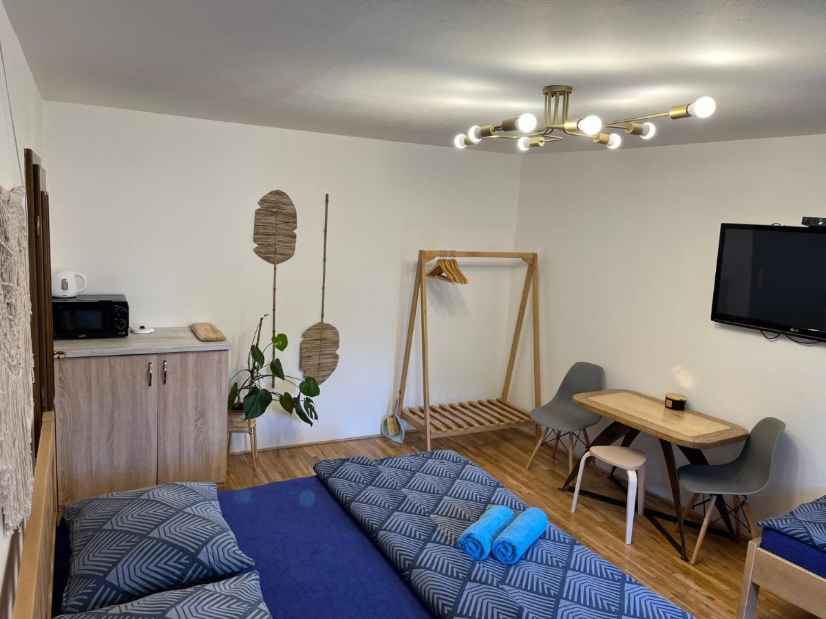 Hotel New Fajka Mikulov Esterno foto